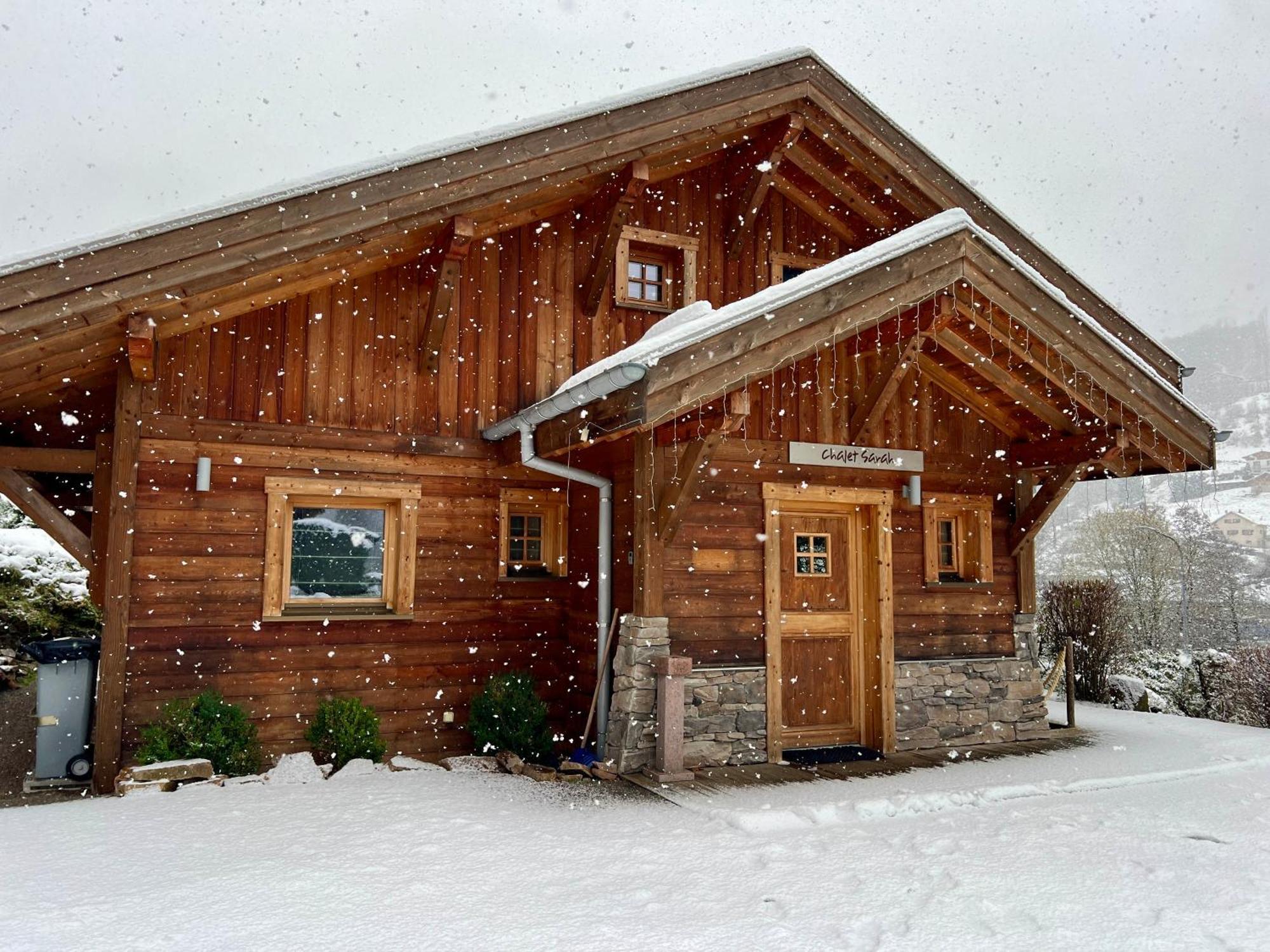 לה ברסה Logis Hotel, Chalets Et Restaurant Les Chatelmines מראה חיצוני תמונה