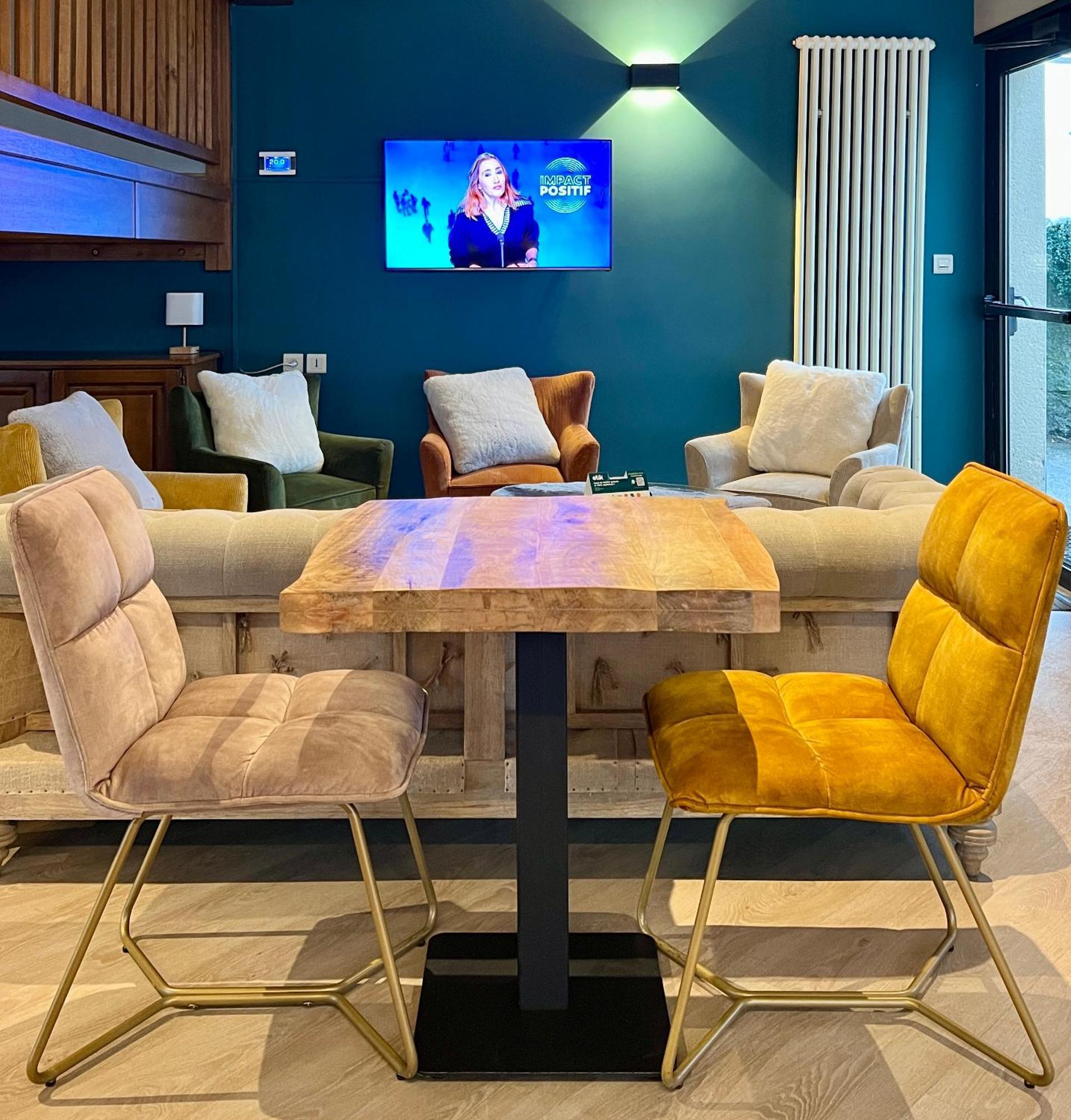 לה ברסה Logis Hotel, Chalets Et Restaurant Les Chatelmines מראה חיצוני תמונה